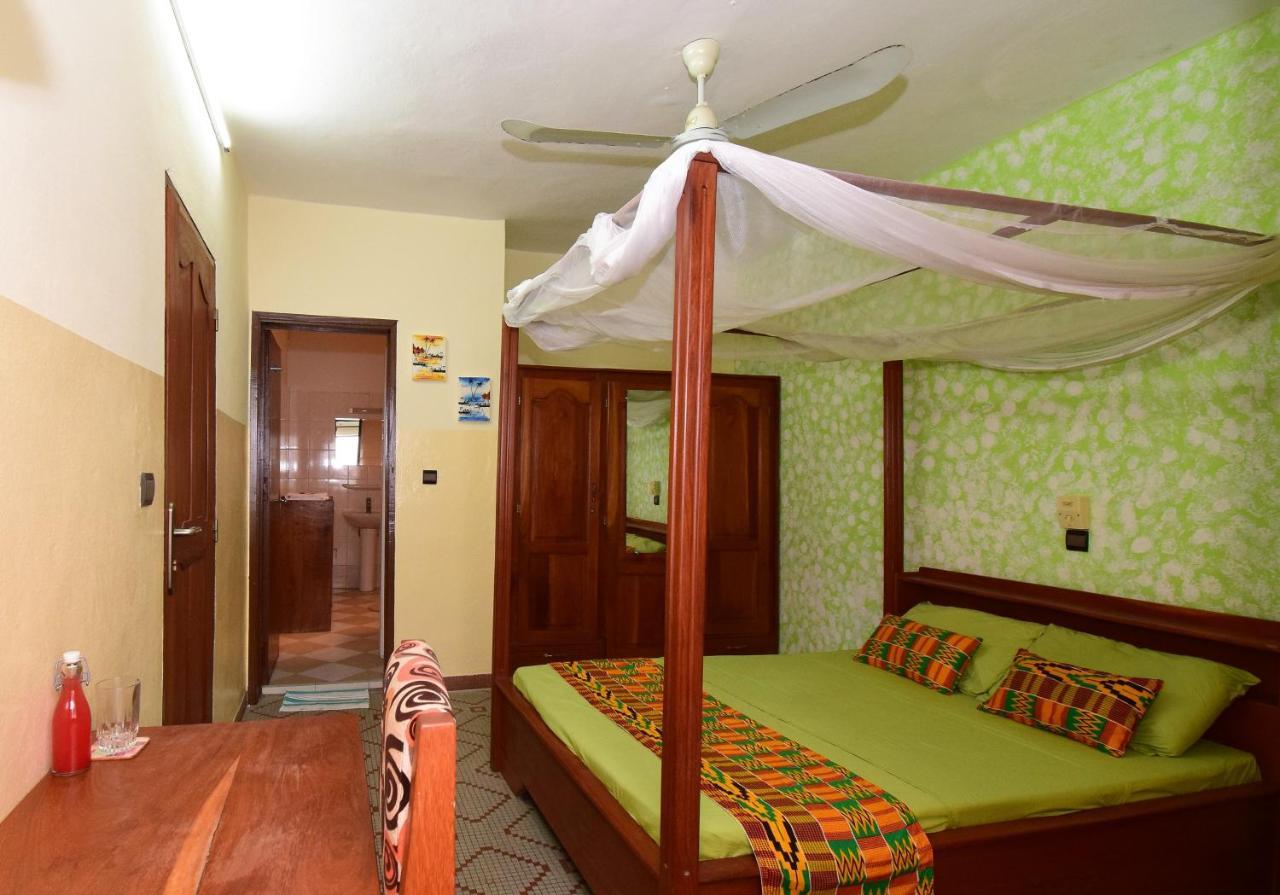 B&B Chez Rita Cotonou Exterior foto